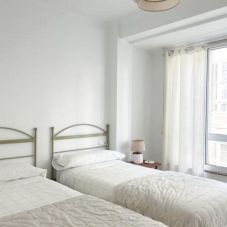 Appartamento Apartamento Turistico En Pleno Centro De Ferrol Esterno foto